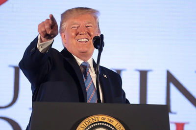 Трамп показал в соцсетях коллаж с картой Северной Америки вместо Украины