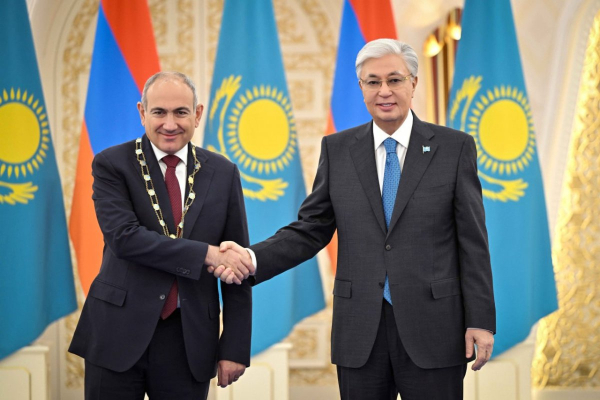 Никола Пашиняна наградили орденом &ldquo;Алтын Қыран&rdquo;