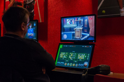 Депутат Делягин об&nbsp;идее минфина легализовать онлайн-казино: &laquo;Они хотят развращать людей ради 100 миллиардов&raquo;