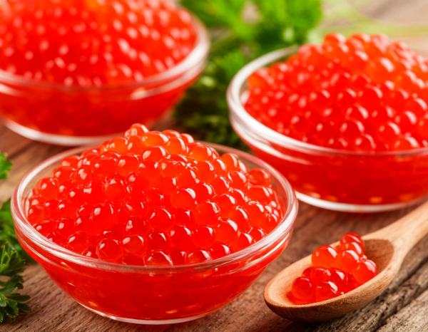 Балашов заявил, что спрос на красную икру в России снизится