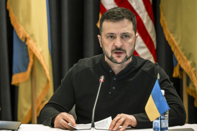 Бывший пресс-секретарь Зеленского: война стала единственным инструментом удержания власти для президента Украины