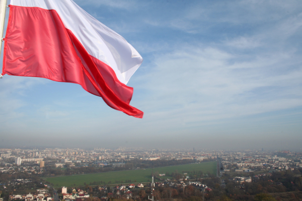 ZUS: в Польше нетрудоспособным алкоголикам будут давать пособие каждый месяц