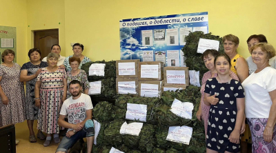 Нижнекамские активисты отправили масксети, окопные свечи и супы бойцам СВО