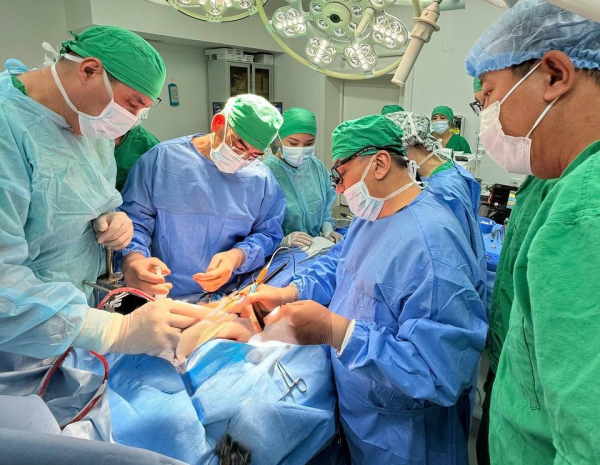 В туркестанской больнице успешно провели вторую операцию по трансплантации печени