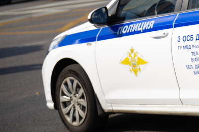 В России начали штрафовать за показ среднего пальца
