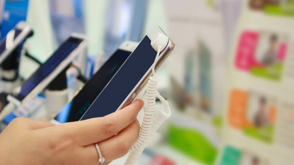 Почему в Казахстане блокируют не более 15% серых смартфонов вместо 64%