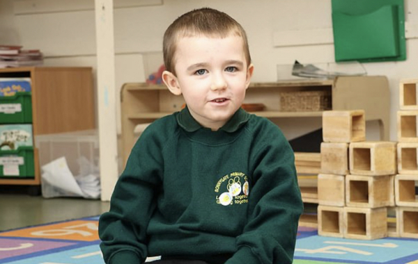 Мать задушила своего особенного сына и положила записку на его тело