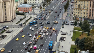 МЭА рекомендовало всему миру снизить скорость на шоссе из-за роста цен на нефть