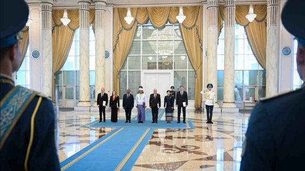 Токаев принял верительные грамоты от новых послов семи государств