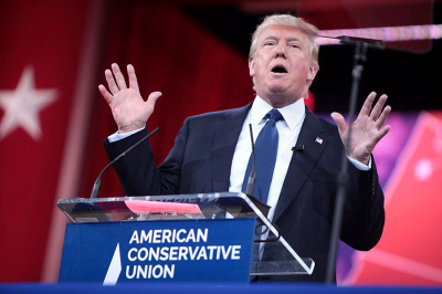 Трамп призвал сотрудников администрации не пытаться заработать на войне с Ираном