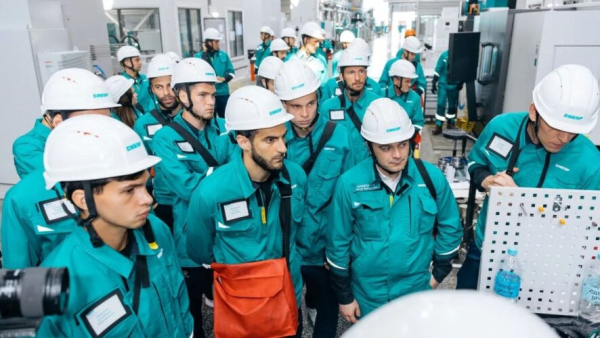Футбольный клуб &laquo;Нефтехимик&raquo; посетил нижнекамское предприятие СИБУРа 07/07/2026 &ndash; Новости