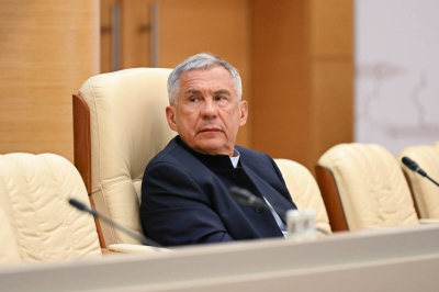 Минниханов поручил усилить контроль за уборкой в условиях особого противопожарного режима