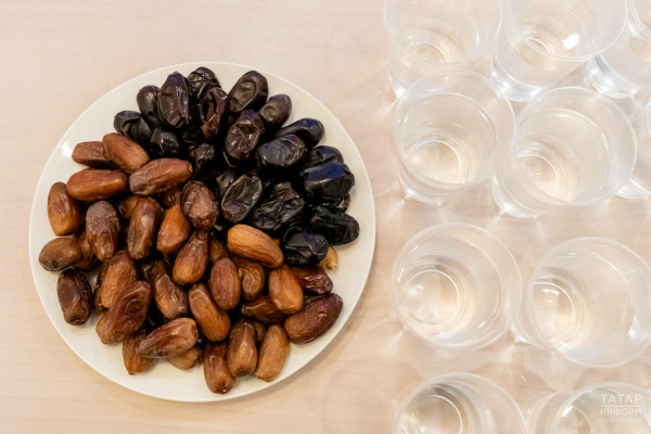 2026 елда Ураза: сәхәр һәм ифтар вакытлары, уразаны нәрсә боза һәм Кадер кичәсе