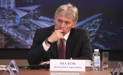Песков: Просьбы Киева о новых видах вооружений не помешают СВО