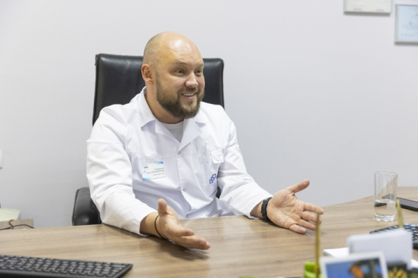 Главный нарколог УрФО поддержал наказание за пропаганду наркотиков в песнях