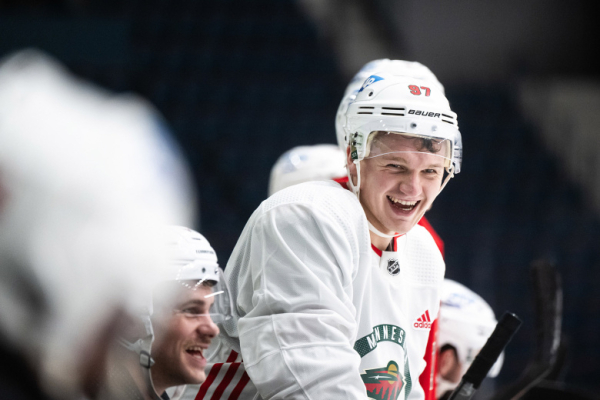 &laquo;Провалов не было&raquo;: первый тренер Капризова оценил игру россиянина в НХЛ