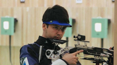 Казахстанец завоевал «золото» на домашнем чемпионате Азии по пулевой стрельбе