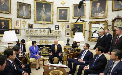 Трамп напомнил японскому журналисту о Пёрл-Харборе как примере &laquo;сюрприза&raquo;