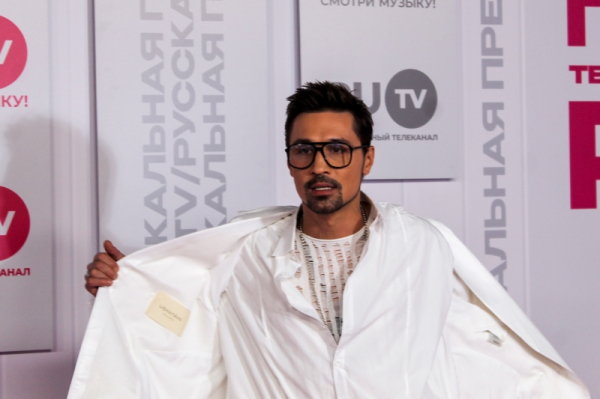 ИИ вывел Билана в лидеры: певец резко поднялся в рейтингах и обошел звезд эстрады