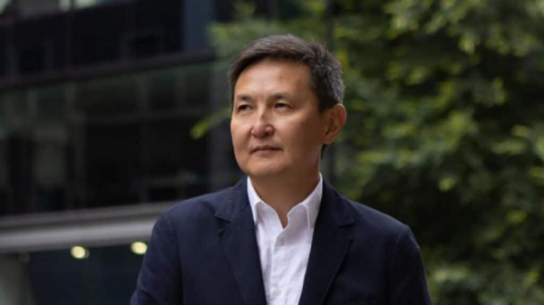 Арсен Томский заявил о запуске доставки в Казахстане за 15 минут