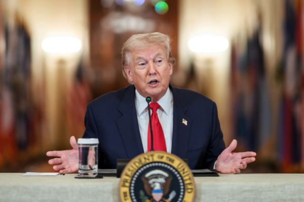 Трамп, &laquo;сектанты&raquo; или &laquo;Моссад&raquo;: кто на самом деле управляет США