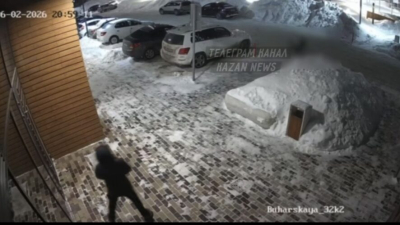 Труп на снегу: на видео попали последние мгновения жизни юноши, упавшего с высотки в Казани 07/02/2026 &ndash; Новости