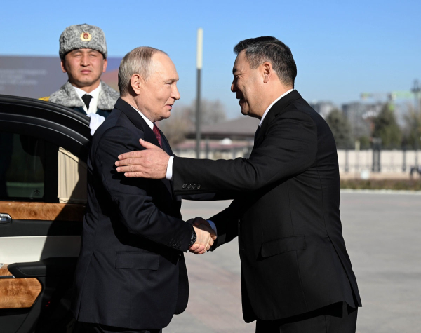 Садыр Жапаров подчеркнул роль Владимира Путина в международной политике