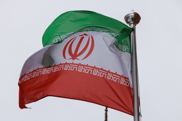 Иран запустил ракеты и&nbsp;БПЛА в&nbsp;сторону Израиля, СМИ сообщают о&nbsp;взрывах в&nbsp;Абу-Даби