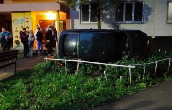 В Челнах 17-летний парень прав сбил женщину на тротуаре