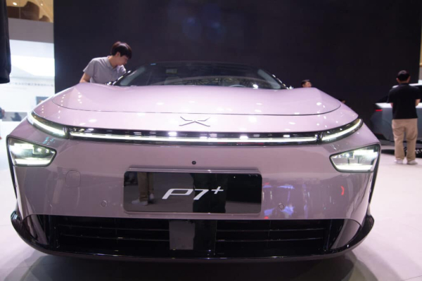 Новый китайский Xpeng P7 побил рекорды предзаказов до старта продаж