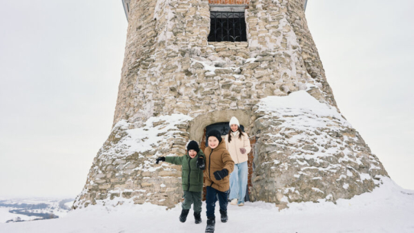 Здания по рублю, реставрация за инвесторами: Елабуга распродает исторические дома 13/03/2026 &ndash; Статьи Пять исторических зданий в Елабуге выставят на продажу по рублю до конца 2026 года